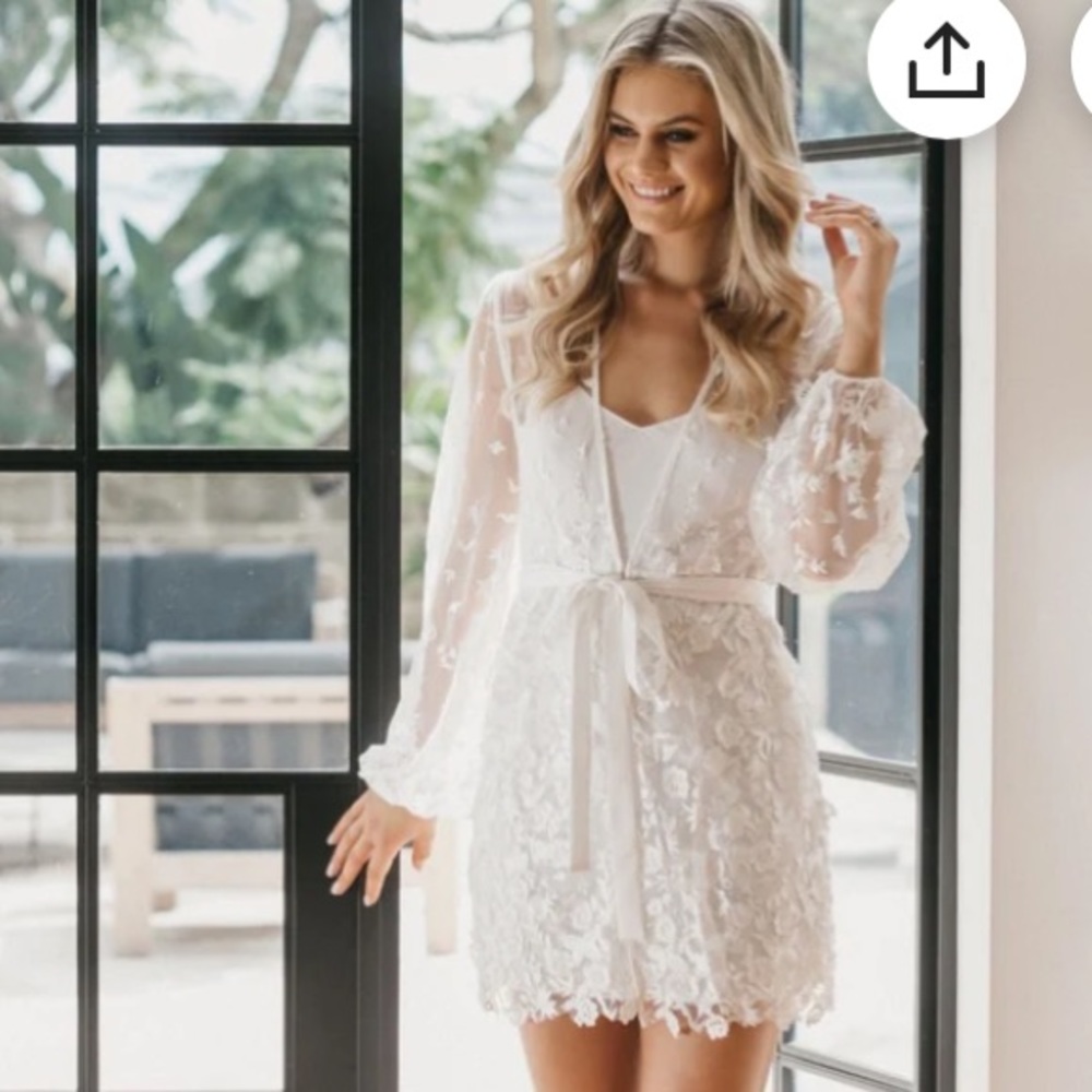 Lace bridal robe set!